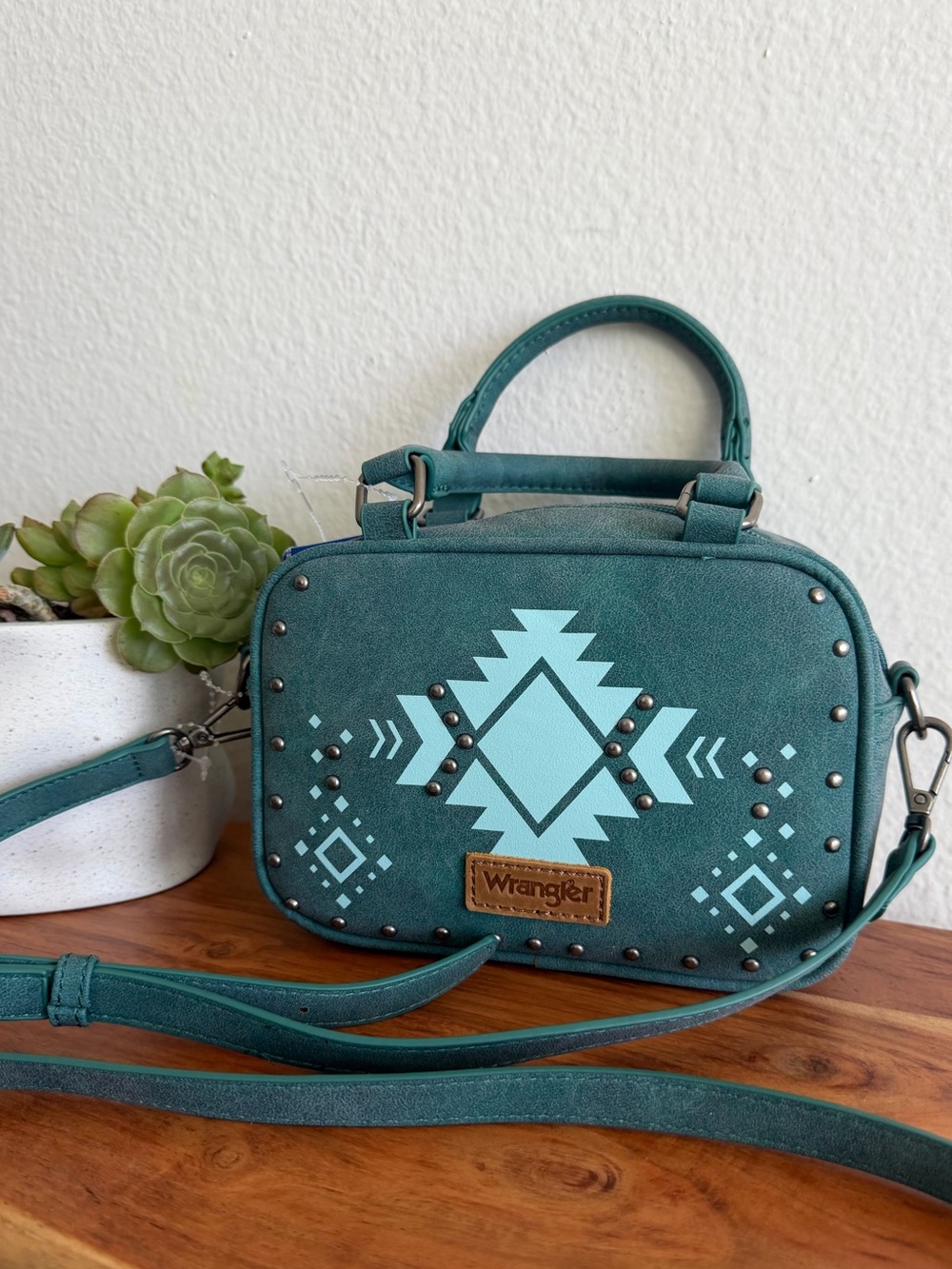 NWT 🤠 Wrangler Aztec Crossbody Bag